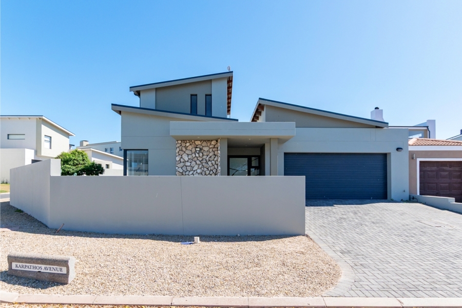 To Let 3 Bedroom Property for Rent in Calypso Beach Western Cape